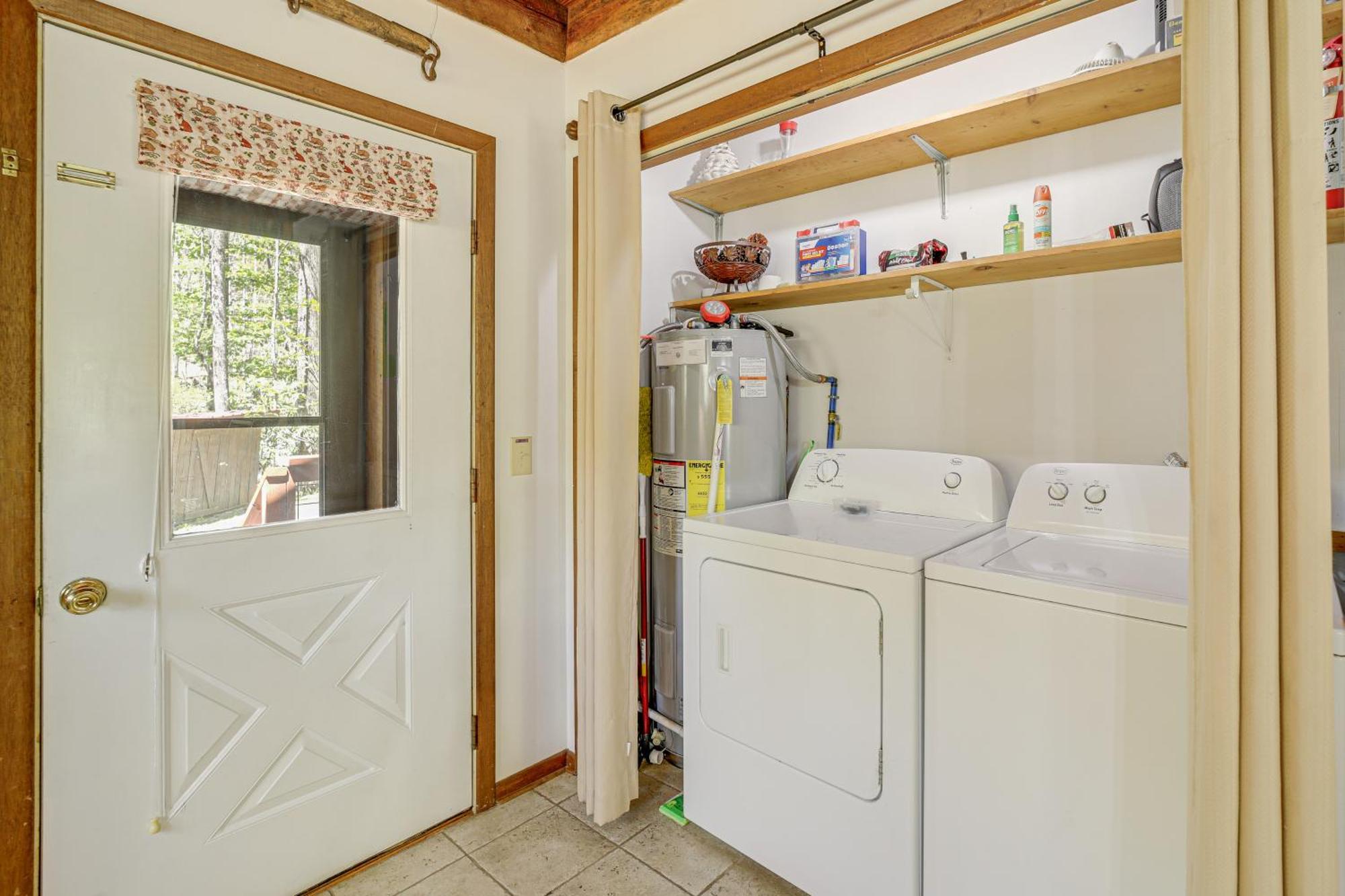 Creekside Whittier Cabin With Fire Pit Near Hiking! エクステリア 写真
