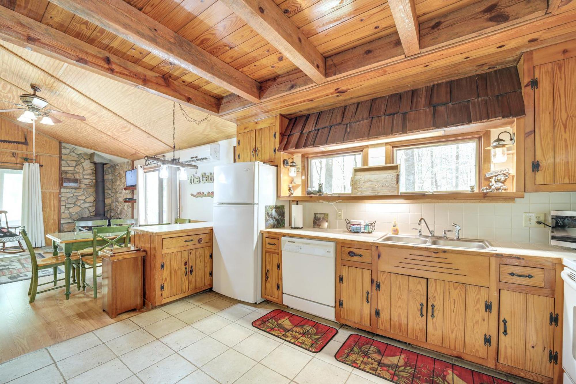 Creekside Whittier Cabin With Fire Pit Near Hiking! エクステリア 写真