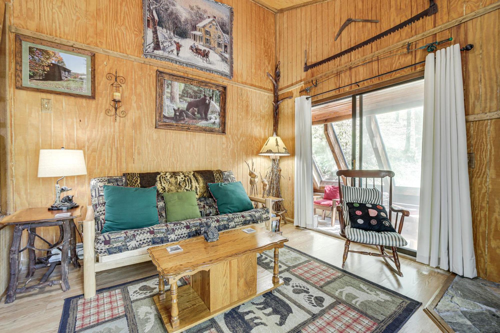 Creekside Whittier Cabin With Fire Pit Near Hiking! エクステリア 写真